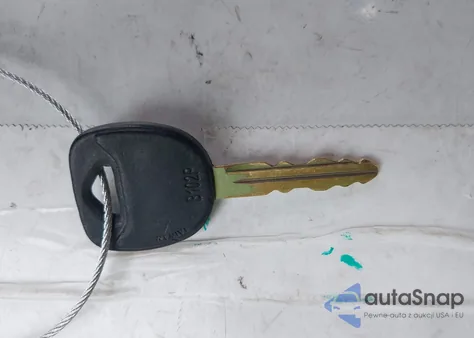 2003 Chevrolet Silverado 1500 Work Truck из США, поврежденный, VIN 1GCEC14X33Z158732